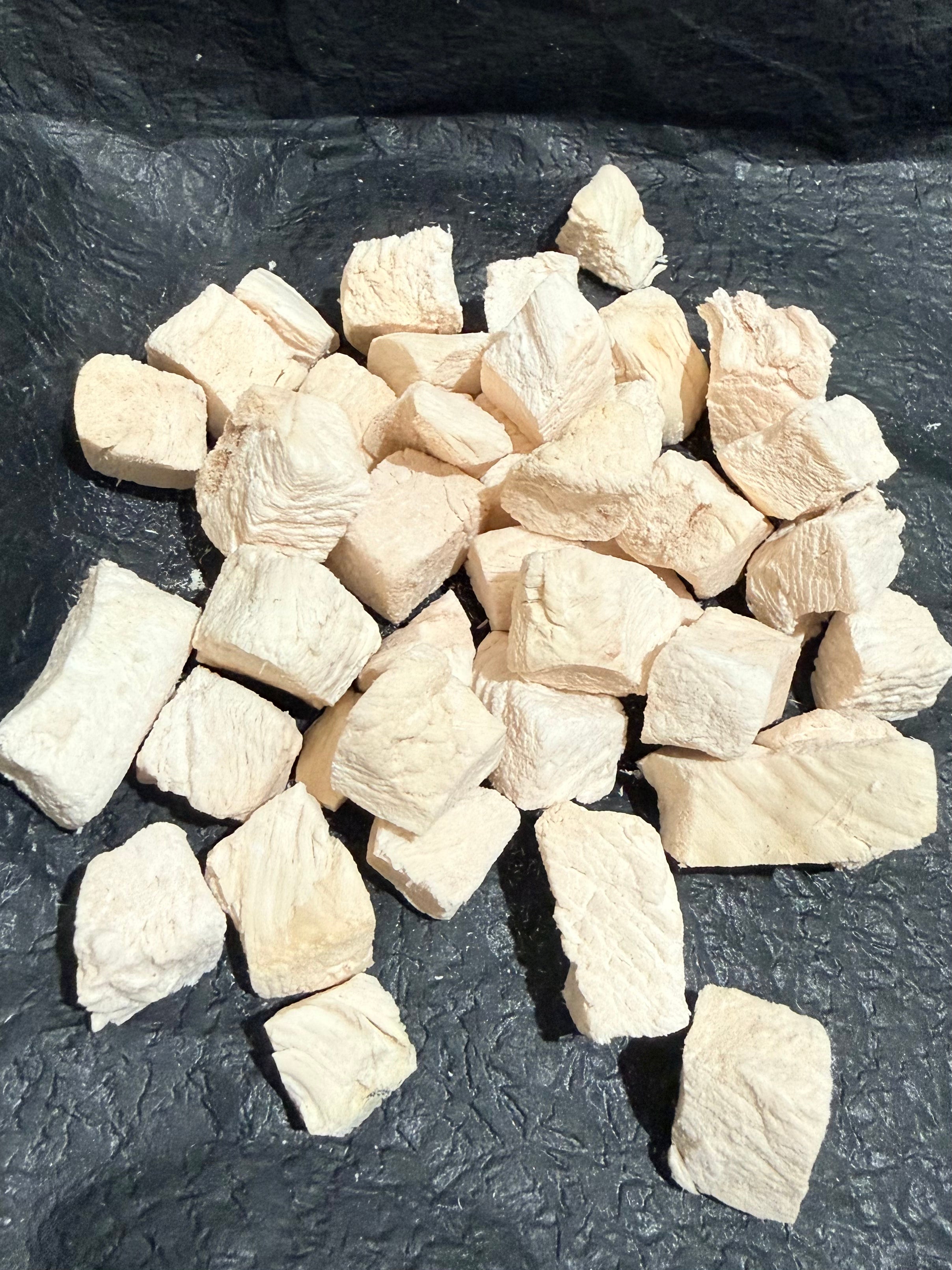 dobido chicken breast 100g  freeze dried treat for pets